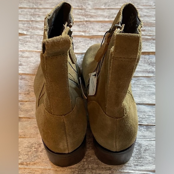 NEW w/o box Cole Haan Women's Leighton Waterproof Chelsea Bootie Size 8 - Picture 8 of 12